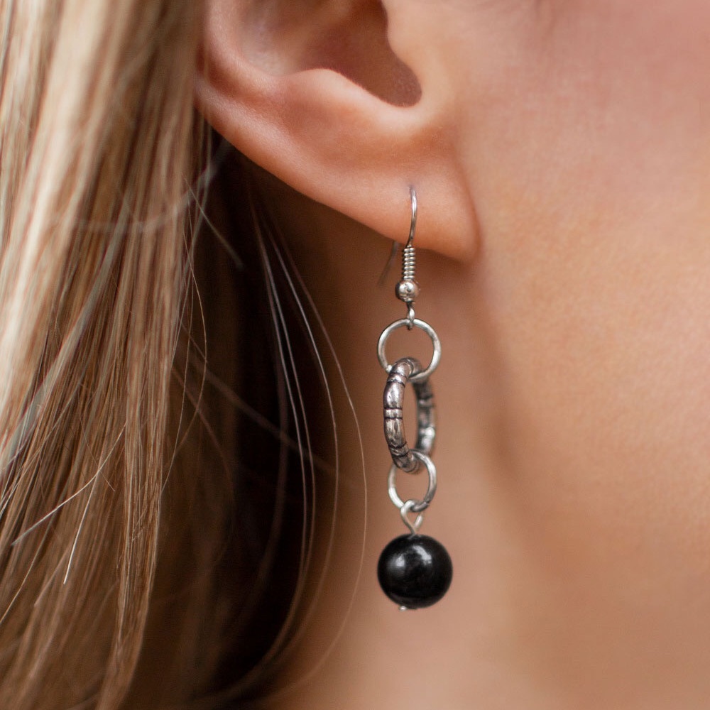 Jewelry - Picture 3 of 3